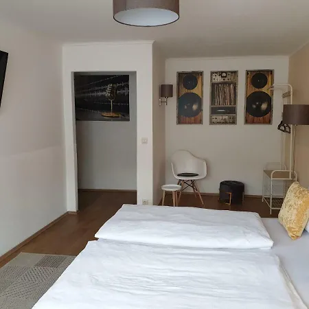 Am Hafen Bed & Breakfast *