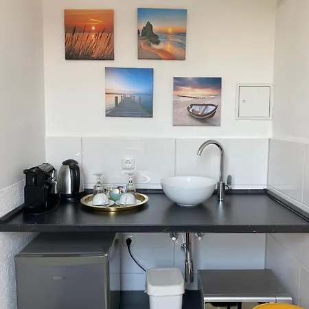 Bed & Breakfast Am Hafen 4*