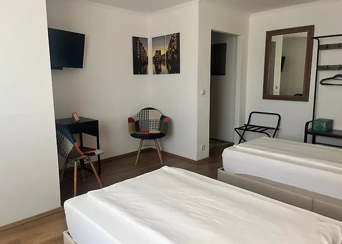 فندق مبيت وإفطار Am Hafen 4*