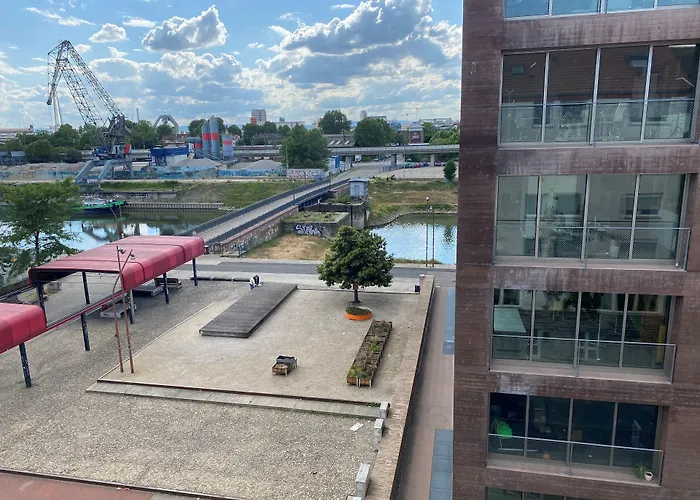 فندق مبيت وإفطار Am Hafen مانهايم