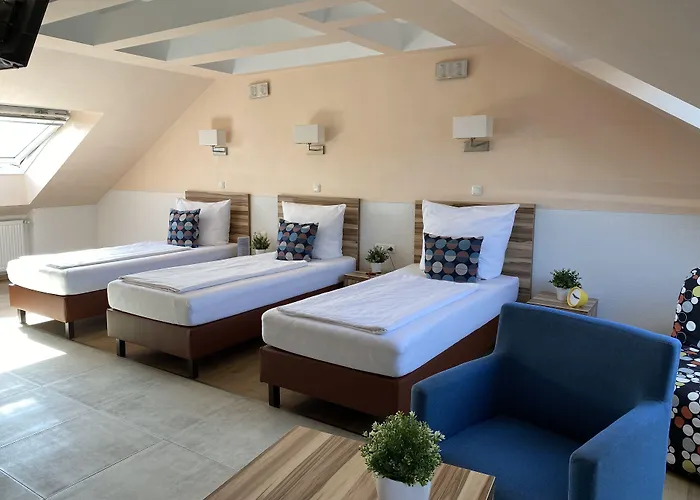 فندق مبيت وإفطار Am Hafen 4*